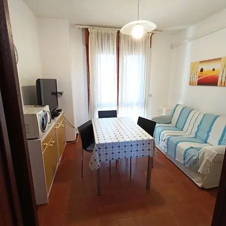 Cozy And Functional Flat In *